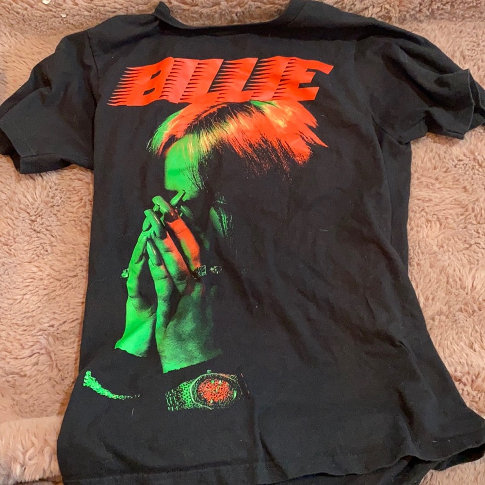 Billie Eilish Tee shirt, fits xs and s, so comfy and cute